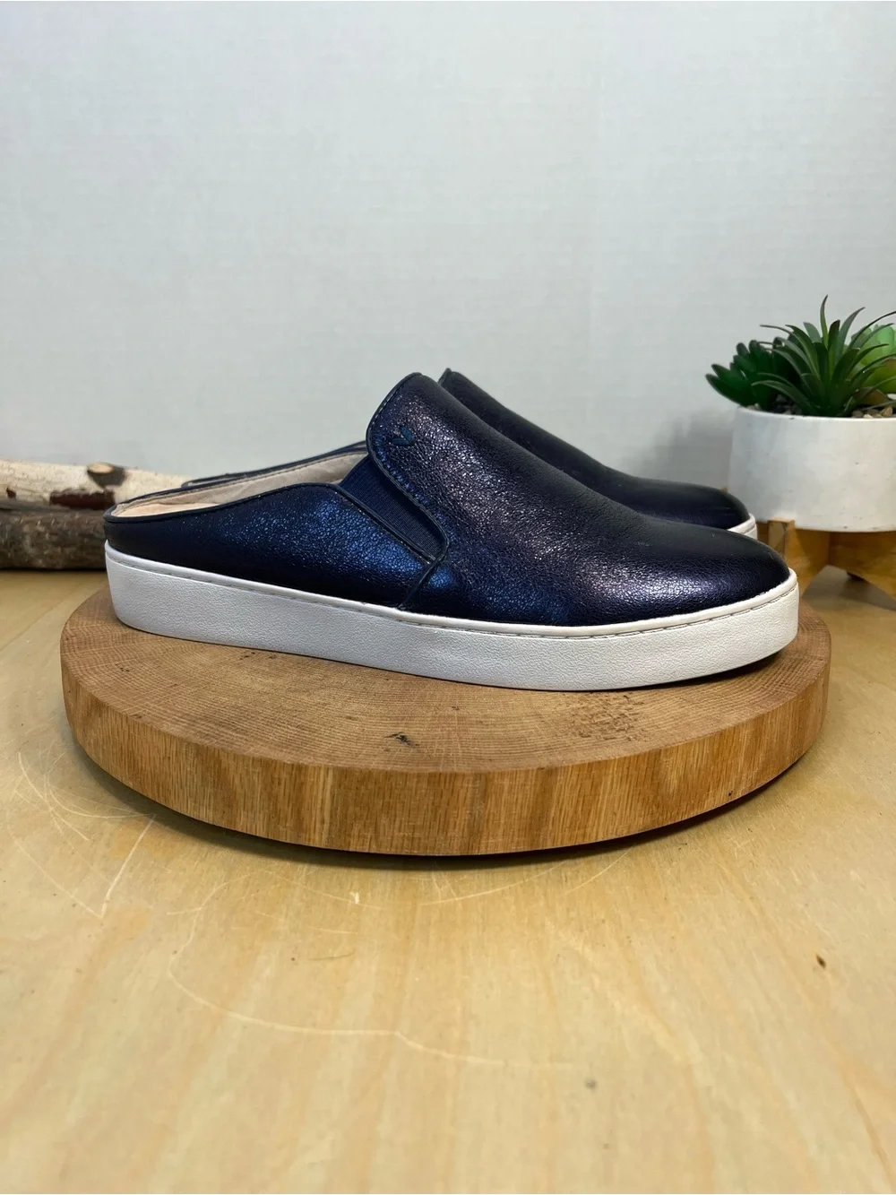 Vionic Splendid Dakota Metallic Navy Blue Slip On Sneaker Mule Shoes Size 8 - Picture 5 of 16